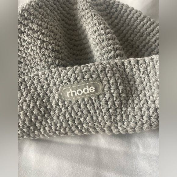 RHODESKIN rhode by Hailey Bieber summer club surprise hat - Picture 2 of 3